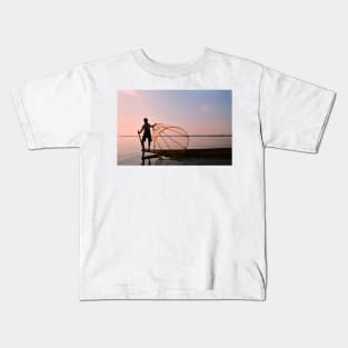 Lake Inle Leg Rower Kids T-Shirt